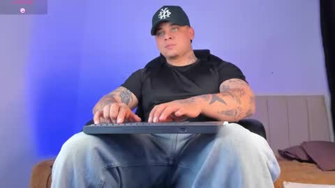 Snapshot of dennis_munera chatting on 11.24.25 dennis munera online show from 11.24.25