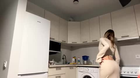 Denni online show from 10.11.25