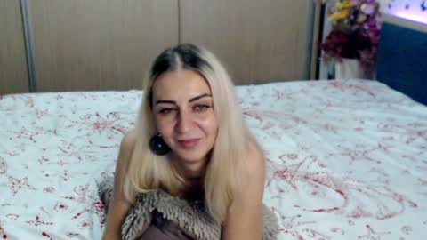 Snapshot of denysya chatting on 12.15.24 Denysya online show from 12.15.24