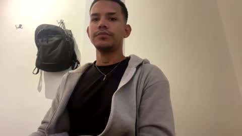 Snapshot of dereck_myers chatting on 02.15.26 Dereck Myers online show from 02.15.26