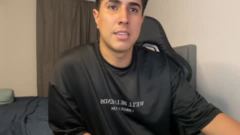 Dereck online show from 12.04.24