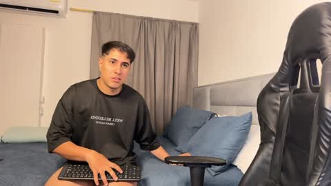 Dereck online show from 12.06.24