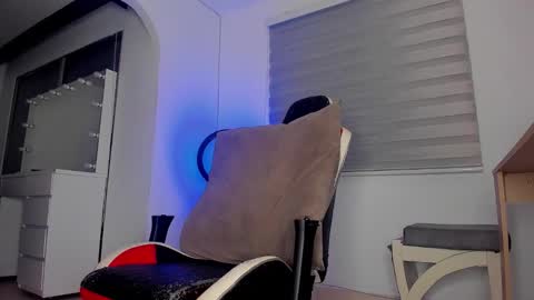 dereckhardd online show from 03.13.26