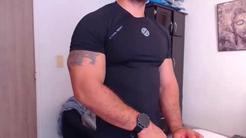 Snapshot of derek_group chatting on 02.28.25 Derek online show from 02.28.25