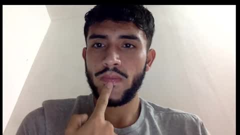 Snapshot of derek_smiith chatting on 02.13.25 Derek smiith online show from 02.13.25