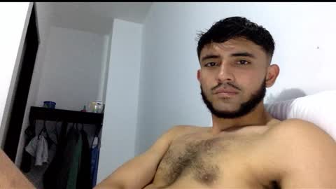 Snapshot of derek_smiith chatting on 11.21.25 Derek smiith online show from 11.21.25