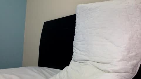 Snapshot of derek_smiith chatting on 12.14.25 Derek smiith online show from 12.14.25