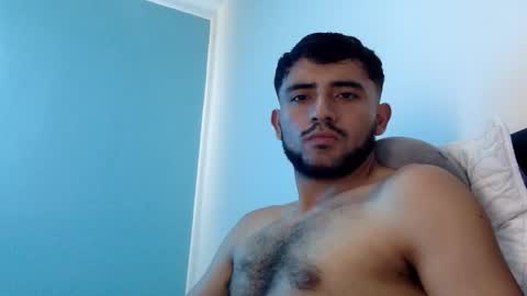 Snapshot of derek_smiith chatting on 12.18.25 Derek smiith online show from 12.18.25