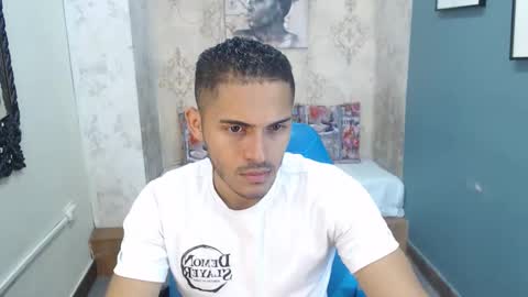 D E R E K online show from 12.02.25