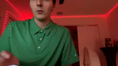 Snapshot of derekdings chatting on 12.13.24 derekdings online show from 12.13.24