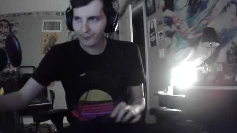 Snapshot of derekdings chatting on 12.19.24 derekdings online show from 12.19.24