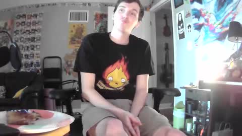 Snapshot of derekdings chatting on 12.22.24 derekdings online show from 12.22.24