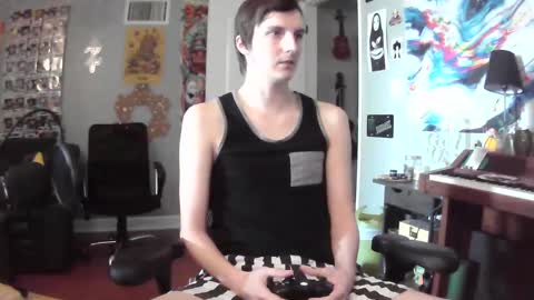 Snapshot of derekdings chatting on 03.02.25 derekdings online show from 03.02.25