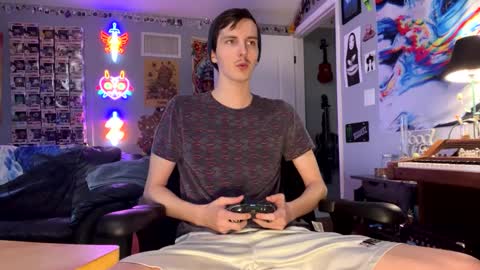 Snapshot of derekdings chatting on 10.06.25 derekdings online show from 10.06.25