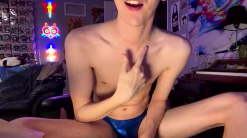 Snapshot of derekdings chatting on 12.03.25 derekdings online show from 12.03.25