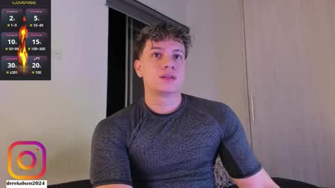 Snapshot of derekolsen_ chatting on 11.15.25 Derek IG Derekolsen2024 online show from 11.15.25