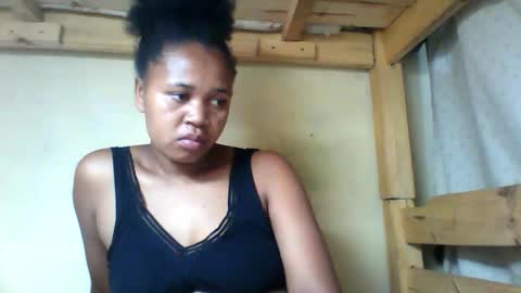 Snapshot of derissa chatting on 03.19.26 derissa online show from 03.19.26