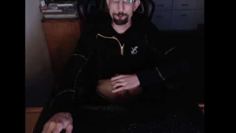 Snapshot of dermattes chatting on 12.21.24 dermattes online show from 12.21.24