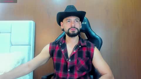 Snapshot of derrybigger_cm chatting on 10.31.25 DerryBigger CM online show from 10.31.25