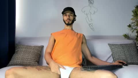 Snapshot of derrymaster chatting on 05.19.26 JhimyMaster online show from 05.19.26