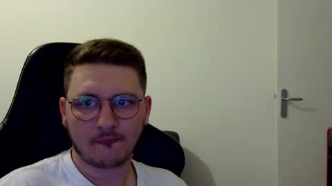 Snapshot of dervechi chatting on 06.04.26 dervechi online show from 06.04.26