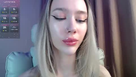 Snapshot of des_ch chatting on 02.08.26 Ari online show from 02.08.26