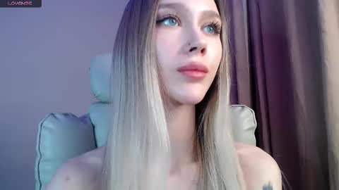 Snapshot of des_ch chatting on 03.17.26 Ari online show from 03.17.26