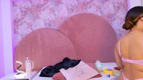 Sara Desire online show from 09.26.25