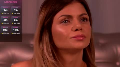 Snapshot of desiredmia_ chatting on 11.12.25 Mia online show from 11.12.25