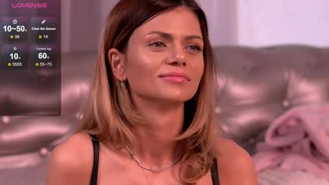 Snapshot of desiredmia_ chatting on 01.15.26 Mia online show from 01.15.26