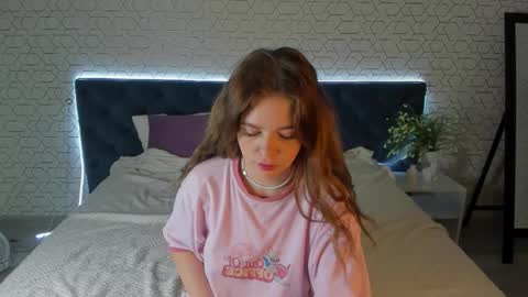 Snapshot of desiree_doll chatting on 02.23.26 Gill online show from 02.23.26