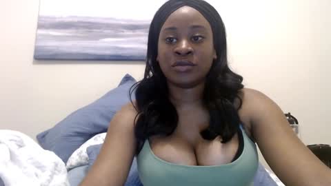 Snapshot of desireeafterdark chatting on 01.17.25 desireeafterdark online show from 01.17.25