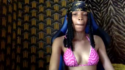 Snapshot of deslimbody90 chatting on 02.21.26 Deslimbody online show from 02.21.26