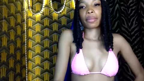 Snapshot of deslimbody90 chatting on 03.22.26 Deslimbody online show from 03.22.26