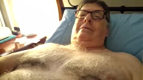 Snapshot of desmon1958 chatting on 03.11.26 Desmon1958 online show from 03.11.26