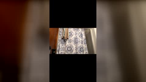 Snapshot of desmondsexton chatting on 02.18.26 Desmond Sexton online show from 02.18.26