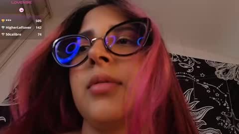 Snapshot of dessmuller chatting on 10.18.25 Des Muller online show from 10.18.25