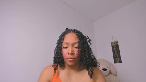 Snapshot of desty_y chatting on 05.13.26 desty_y online show from 05.13.26