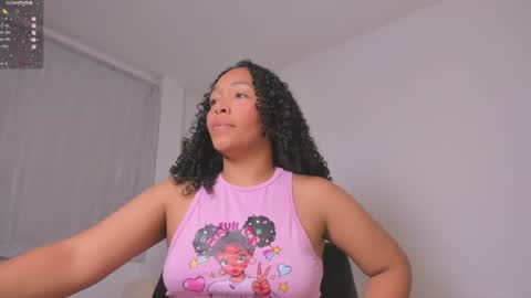 Snapshot of desty_y chatting on 06.12.26 desty_y online show from 06.12.26
