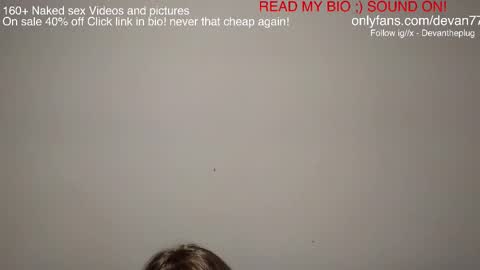 Snapshot of devantheplug chatting on 03.09.25 Devan online show from 03.09.25