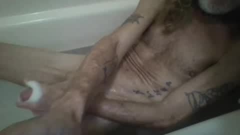 Snapshot of deviilanse chatting on 12.21.25 deviilanse online show from 12.21.25