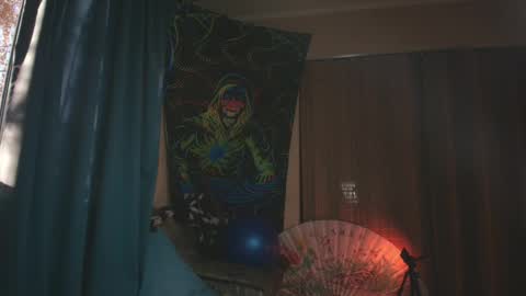 Devil online show from 10.15.25