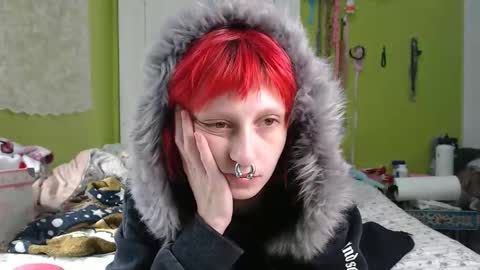 Snapshot of devilg1rl chatting on 03.01.26 poutyangel online show from 03.01.26