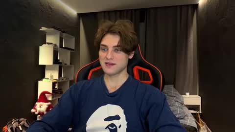 devilnut1 online show from 11.11.25