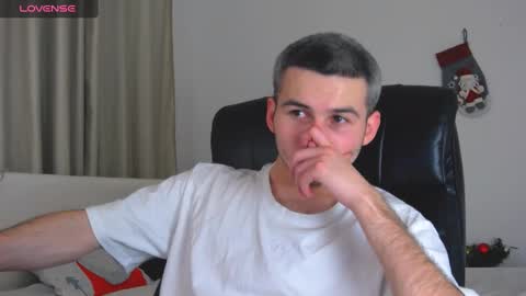 Snapshot of devin_ho chatting on 12.31.24 devin_ho online show from 12.31.24