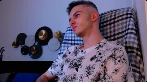 Snapshot of devin_ho chatting on 01.11.26 devin_ho online show from 01.11.26