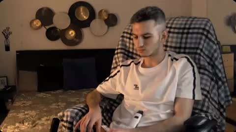 Snapshot of devin_ho chatting on 01.12.26 devin_ho online show from 01.12.26