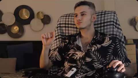 Snapshot of devin_ho chatting on 01.13.26 devin_ho online show from 01.13.26