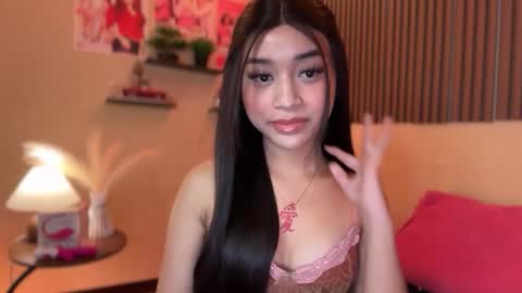 Devine Greyson online show from 10.28.25