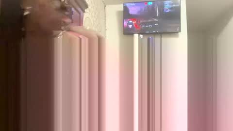 Reni Rose  online show from 02.01.26